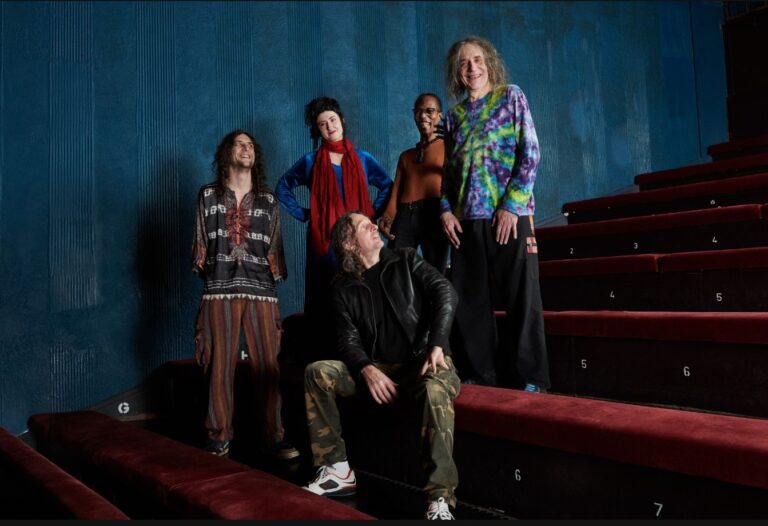Ozric Tentacles, la leggendaria band britannica in scena al Duel Club