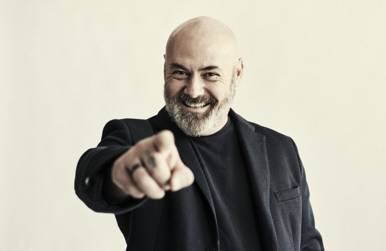 Stefano Govoni: In Anteprima il video del nuovo singolo “Fingi”
