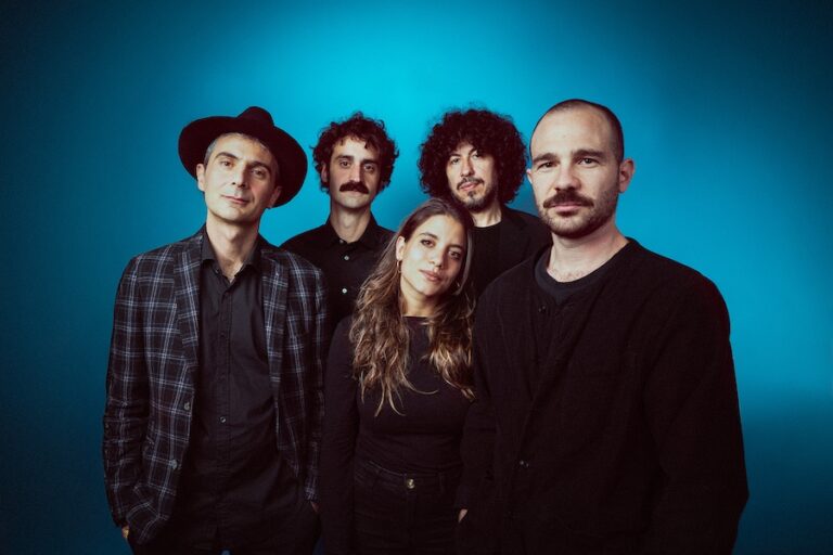 Orchestra Topica, il nuovo album è “Magic Umbu”: Napoli incontra lo choro brasiliano
