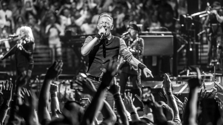 Bruce Springsteen, online gratis il “Philadelphia Freedom Cut Part 2”